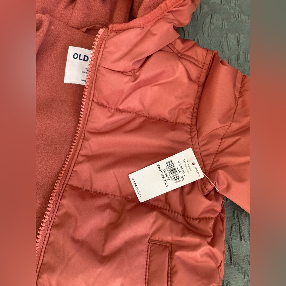 Old Navy | NWT Girls Puffer Jacket - Picture 4 of 5
